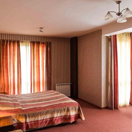 Стаи За Гости - Семейна Къща За Гости Ивел Bansko Exterior foto
